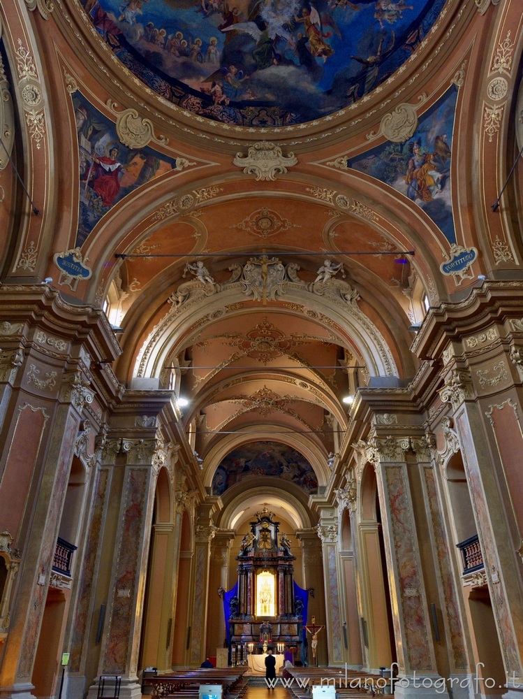 Milan (Italy) - Interiors of the Church of Santa Francesca Romana